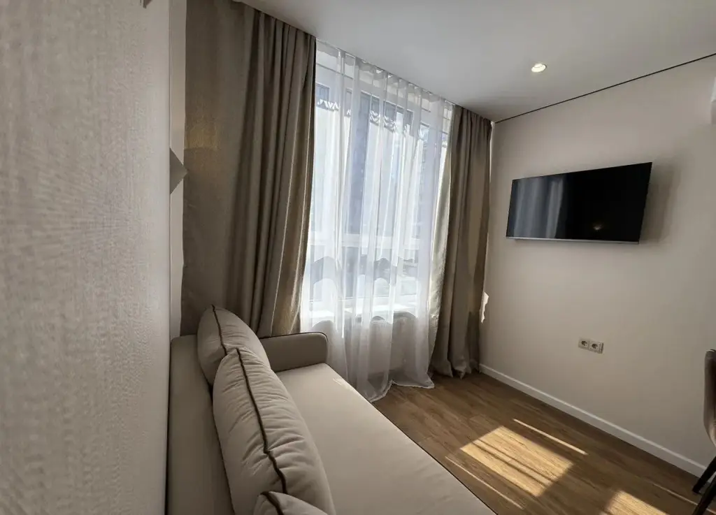 Краснодар: Квартира 1к 45 м² 2 Кровати