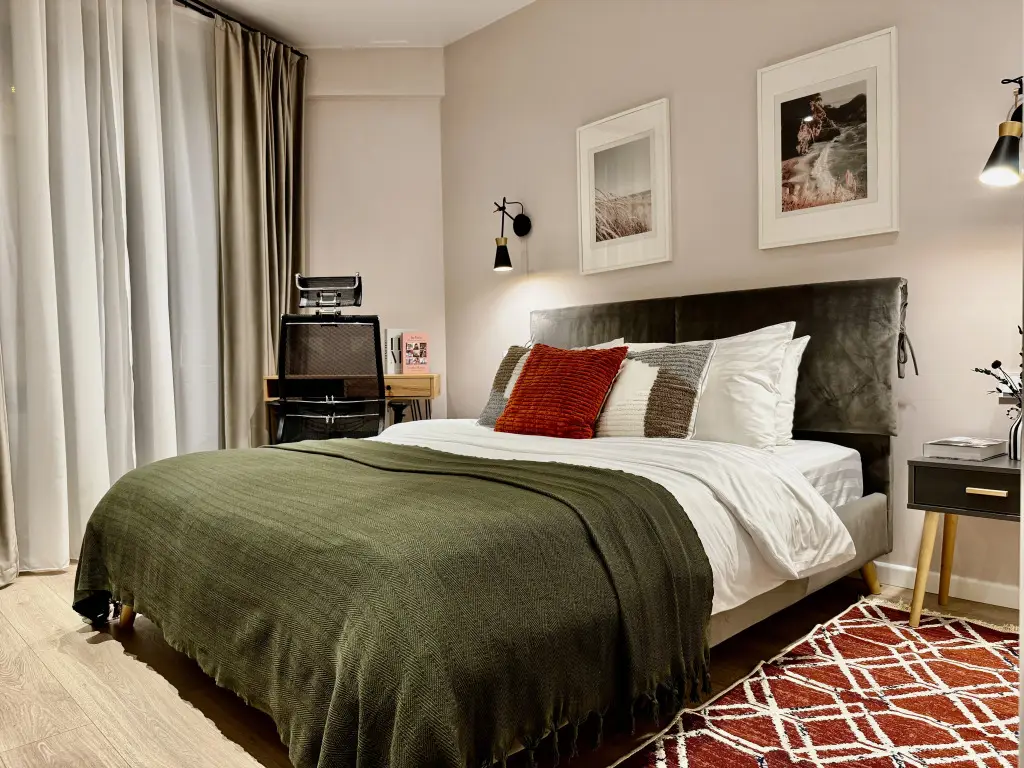 Квартира Lalapart Red Velvet Красный Бархат в ЖК Савеловский Сити — фото 1