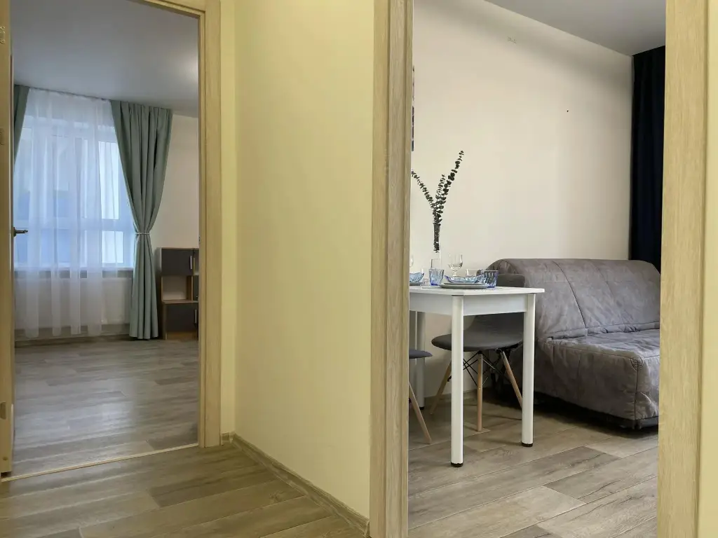 Красноярск: Апартаменты, Маерчака 33