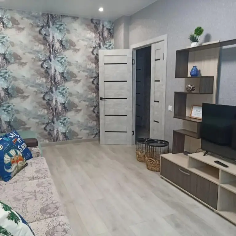 Ижевск: Апартаменты на улице на Районная 57/1 с2