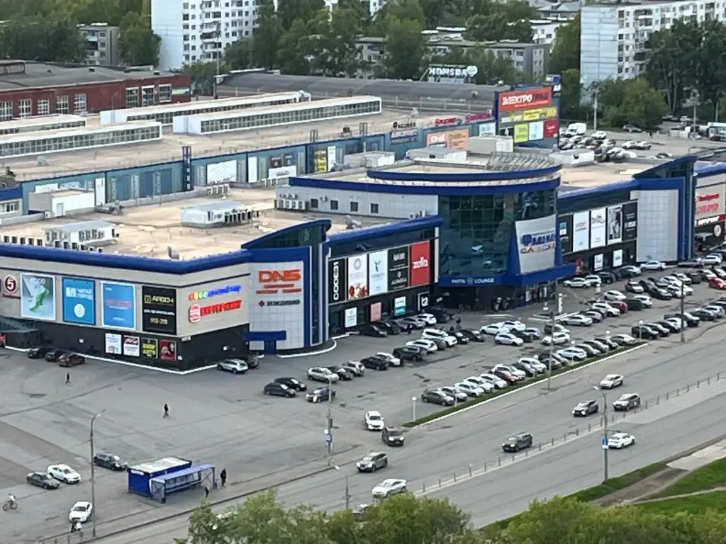 Ижевск: Люкс апартаменты на улице Софьи Ковалевской 3