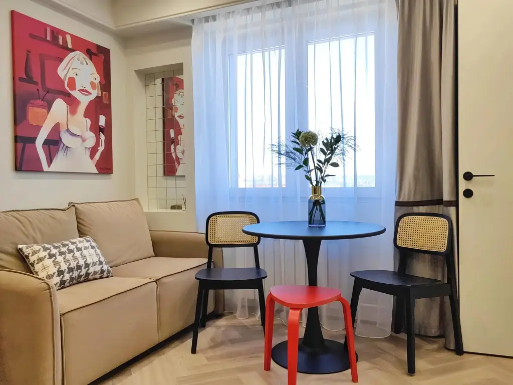 Иркутск: Квартира маслом | Rasko home — квартира-выставка в центре города