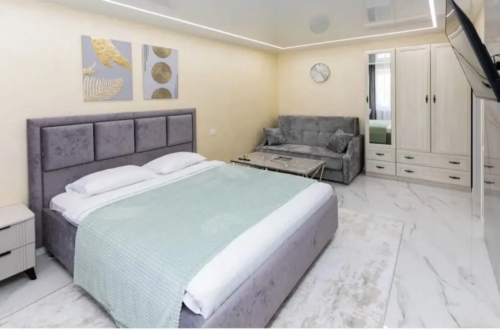 Сургут: Квартира на Республики 65