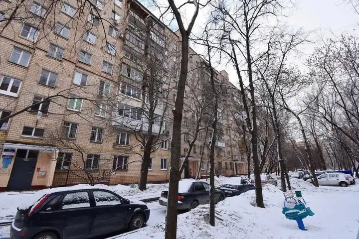 Москва: UNO на Просторной улице