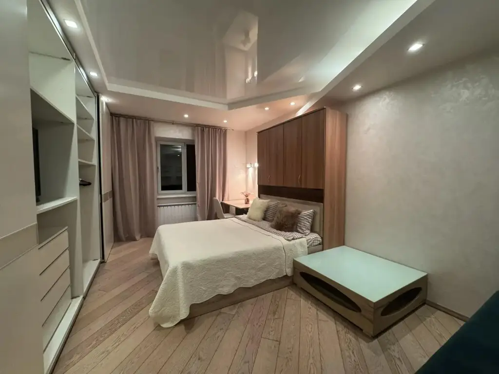 Владивосток: Viahome на улице Кирова 25