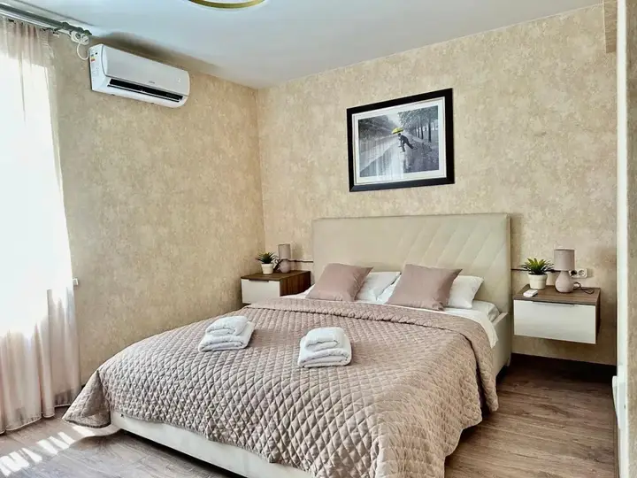 Сочи: Sun City Apartment (Сан Сити Апартмент) на улице Красноармейская 4