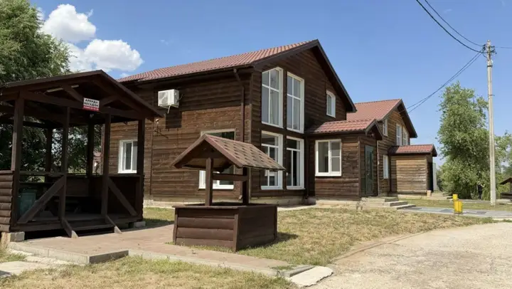 Волгодонск: Частный дом Дом в стиле охотничьего дома