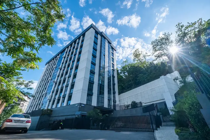 Сочи: Квартира Новая в доме с бассейном