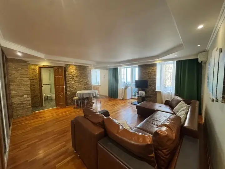 Казань: Квартира 2-к. 54,2 м²4 Кровати в Центре Казани