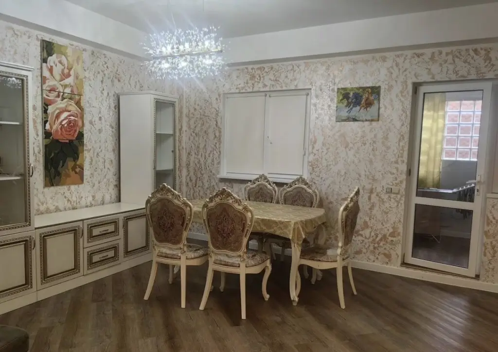 Сочи: Квартира Двухкомнатная С Хорошим Ремонтом
