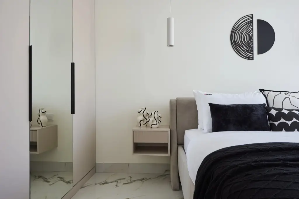 Сочи: Апартаменты Red Apartments Светлана парк Леона
