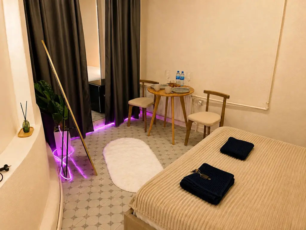 Тула: Апартаменты Roomstay Грибоедова 105 Secret Patio