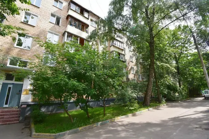Москва: UNO на улице Первомайская 57