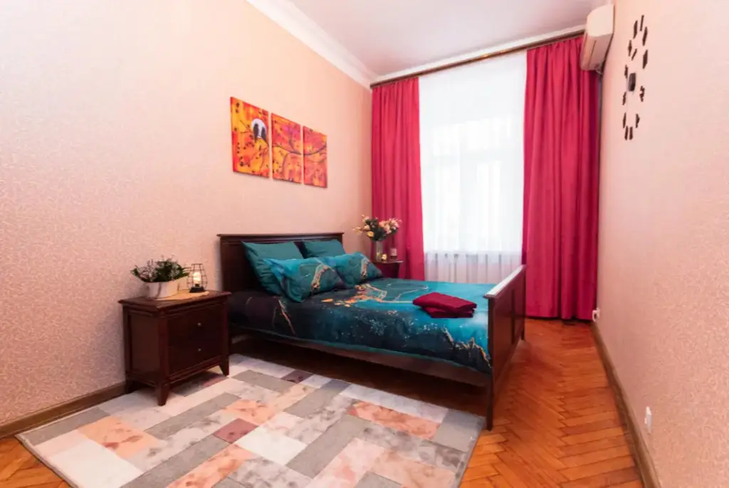 Москва: Лакшми Дом Апартаменты Козицкий пер., 1А