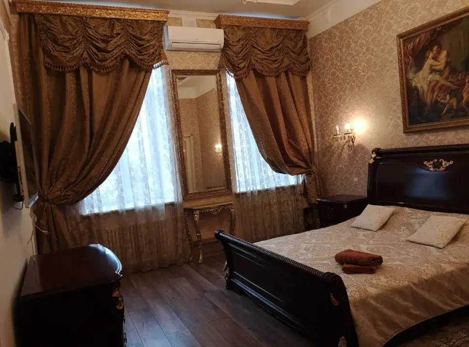 Москва: Лакшми Дом Апартаменты  Большая Сухаревская пл., 16/18с1