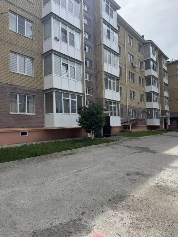 Двухкомнатная квартира с видом на гору "Машук" — фото 1