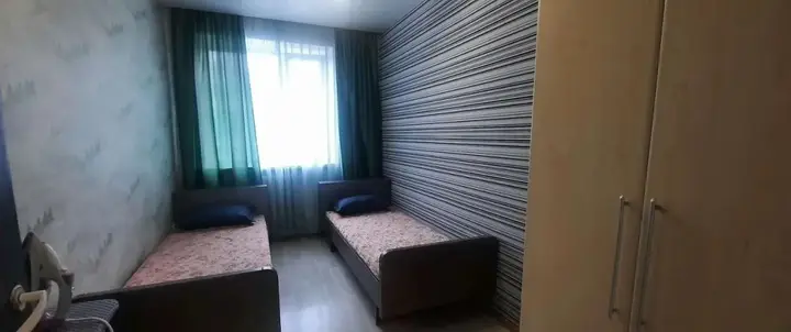 Кореновск: Квартира в Центpe с Видом на Площaдь