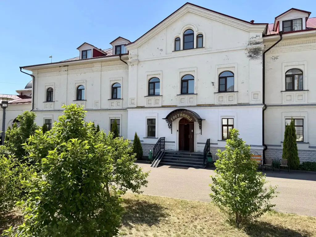 Ростов Великий: Гостиница при Варницком монастыре
