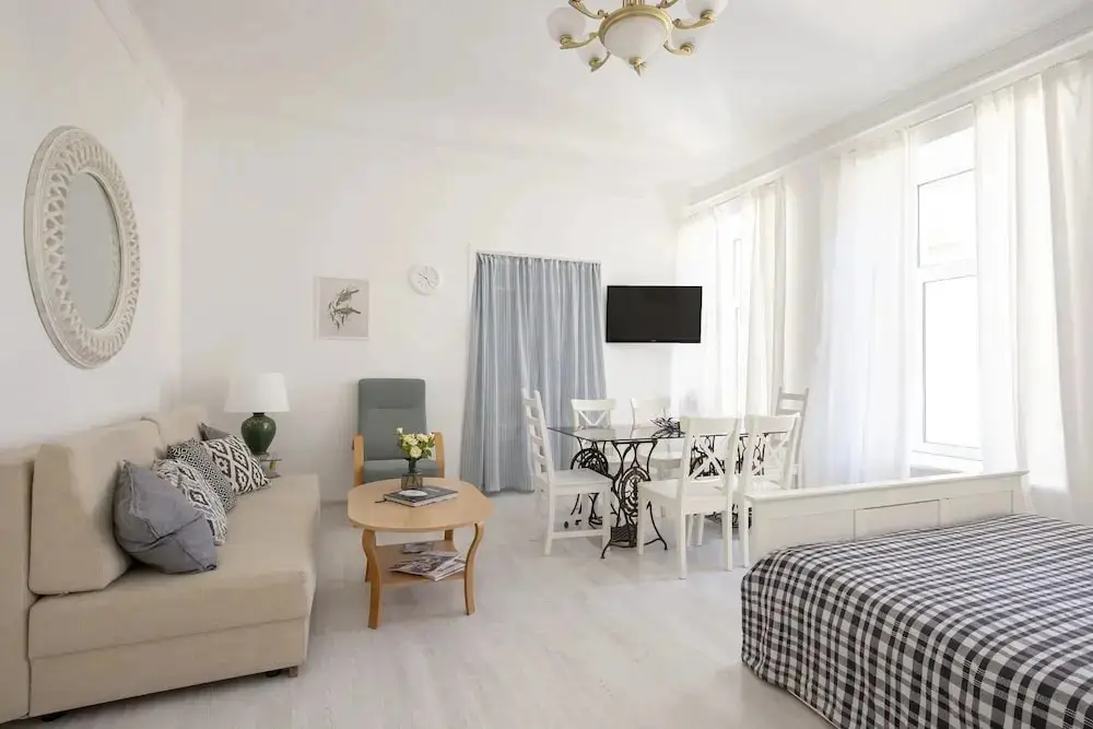 Санкт-Петербург: City Of Rivers Kutuzova 2 rooms
