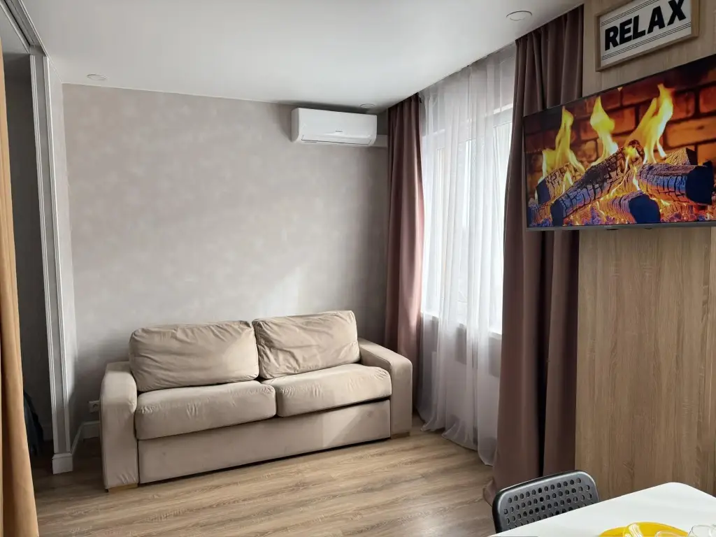 Москва: Дизайнерская квартира в Лопатино от RentMe24