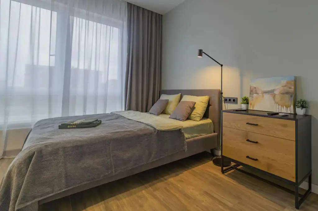 Москва: квартира с видом на озеро от EVERE HOME