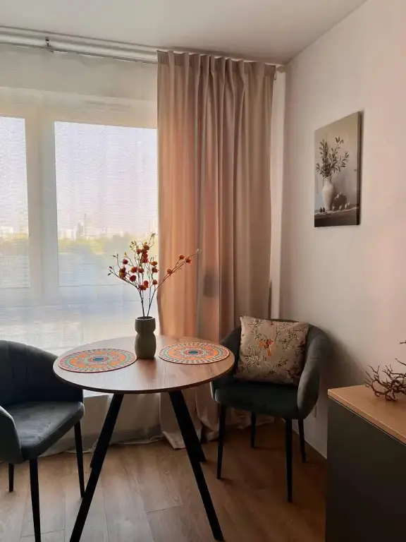 Москва: Rent2room на улице Михайлова