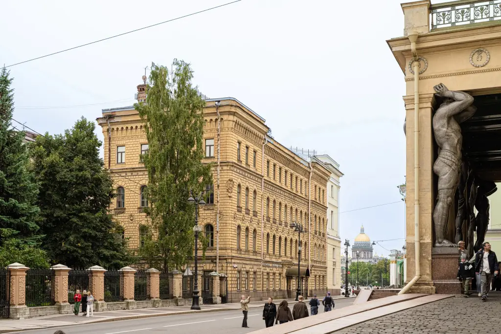 Санкт-Петербург: Квартира 50 шагов до Дворцовой