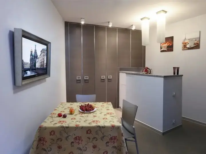 Санкт-Петербург: Ostrovskogo Apartment