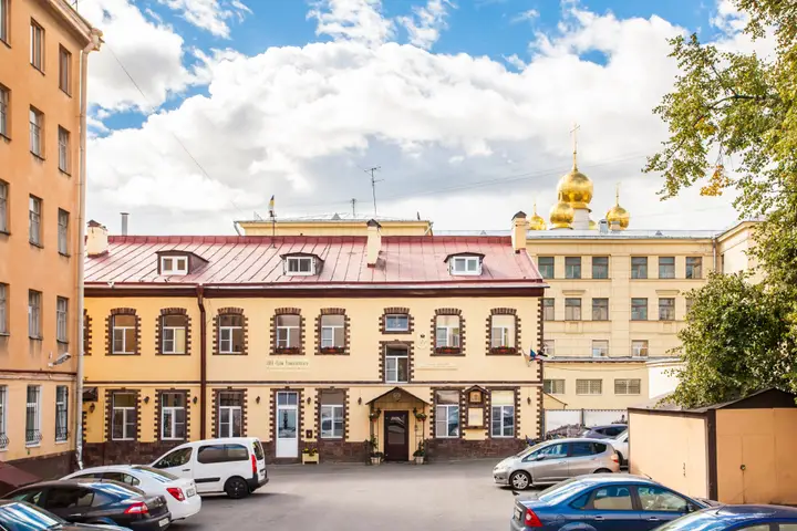 Санкт-Петербург: Меблированные комнаты Романовых