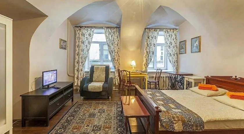 Санкт-Петербург: Friends Rooms on Griboedova 12