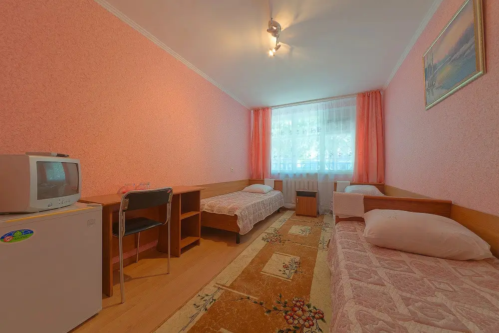 Витязево: Пансионат Тополь(Анапа)
