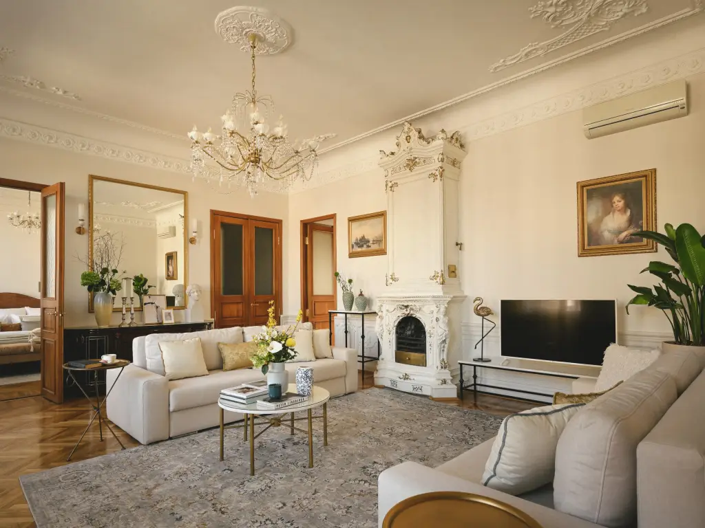 Санкт-Петербург: Апартаменты Minin Apartments с видом на Казанский собор 120 кв.м.