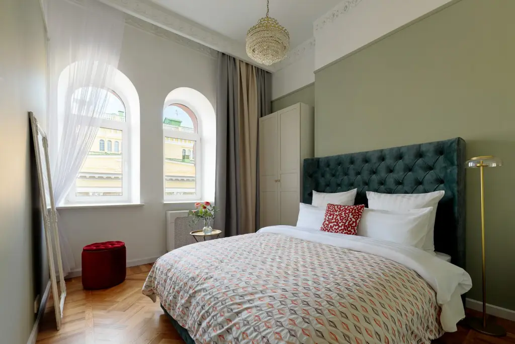 Санкт-Петербург: Апартаменты Minin Apartments с видом на Александринский Театр 130 кв.м.