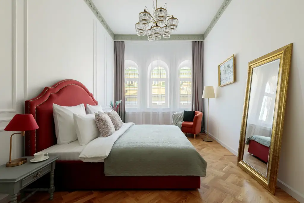 Санкт-Петербург: Апартаменты Minin Apartments с видом на Александринский Театр 130 кв.м.