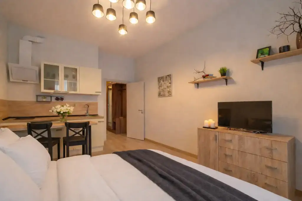 Санкт-Петербург: Апартаменты Студия Natalie Apartments Пулковское шоссе 14с6