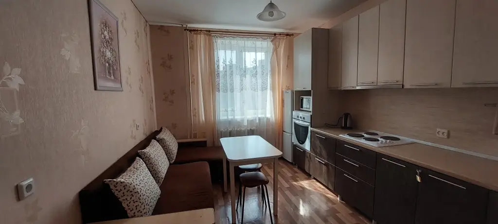 Уфа: Квартира комфортная на Комсомольская 148 с парковкой