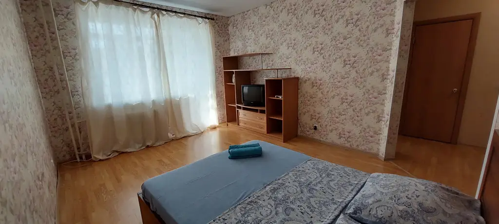 Уфа: Квартира комфортная на Комсомольская 148 с парковкой