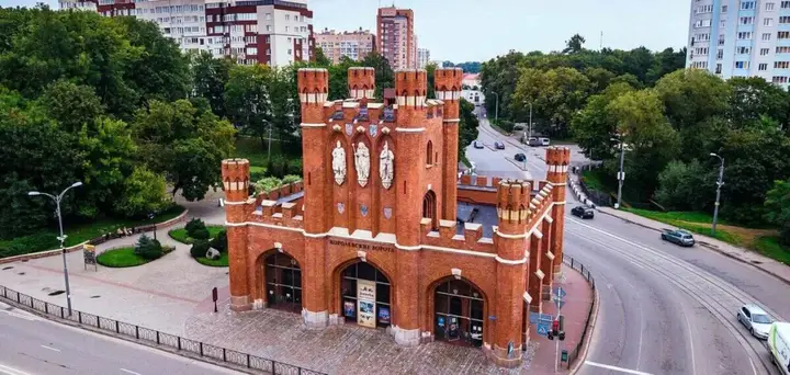 Калининград: Апартаменты в 100 метрах от КОРОЛЕВСКИХ ВОРОТ КЁНИГСБЕРГА.