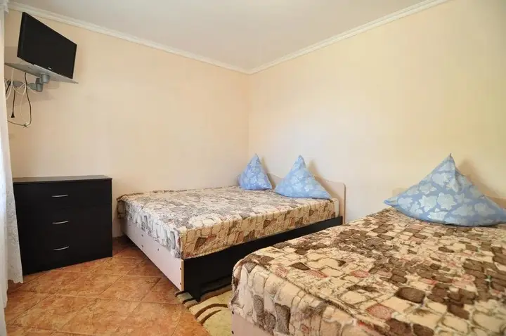 Витязево: Guest House Novoselov