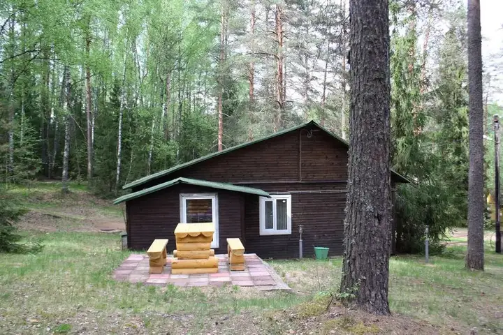 Луга: База Отдыха Аннушка