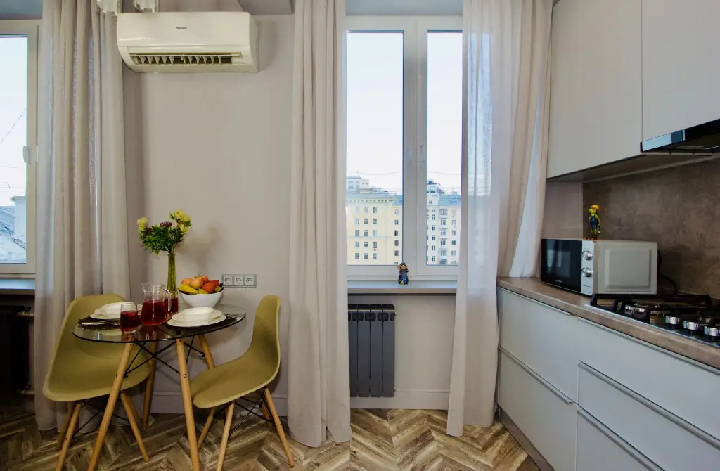 Москва: Kvartirasvobodna - Dorogomilovskaya 9 Apartments