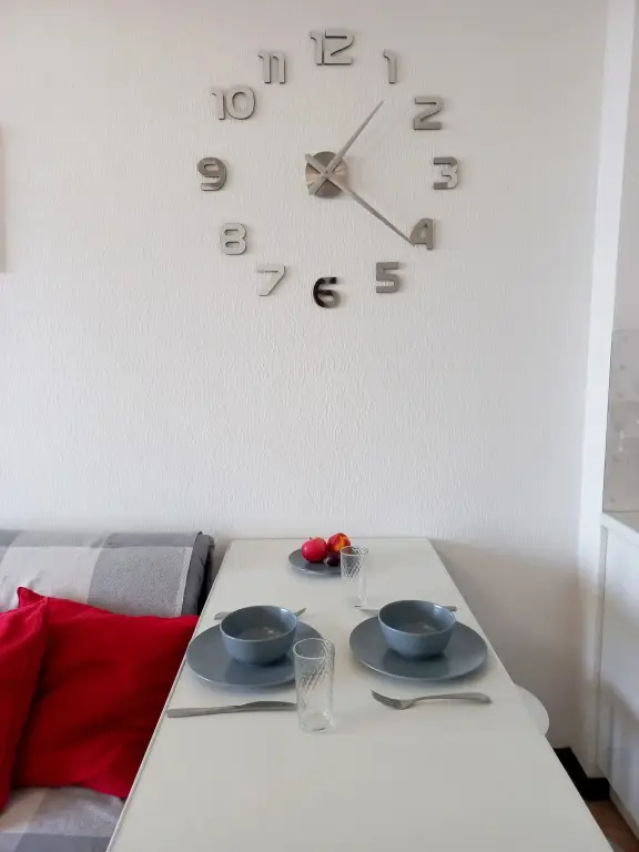 Санкт-Петербург: Nedaleko Ot Ladozhskogo Vokzala Apartments