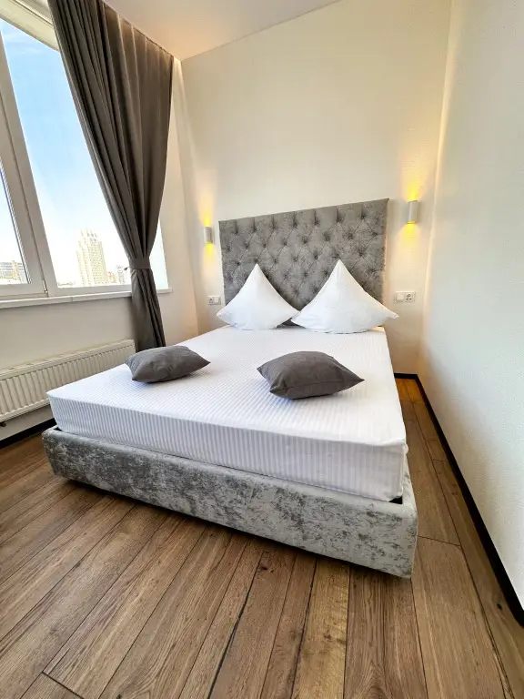 Екатеринбург: Апартаменты Royal Apart