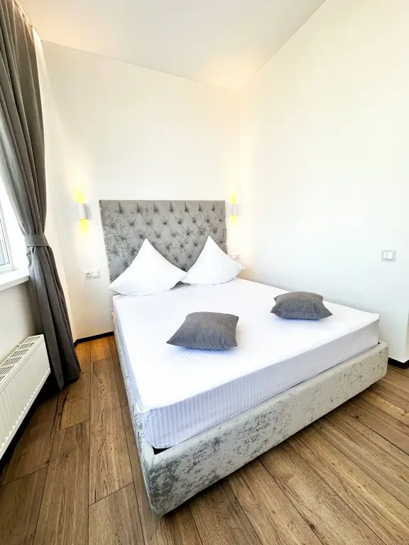Екатеринбург: Апартаменты Royal Apart