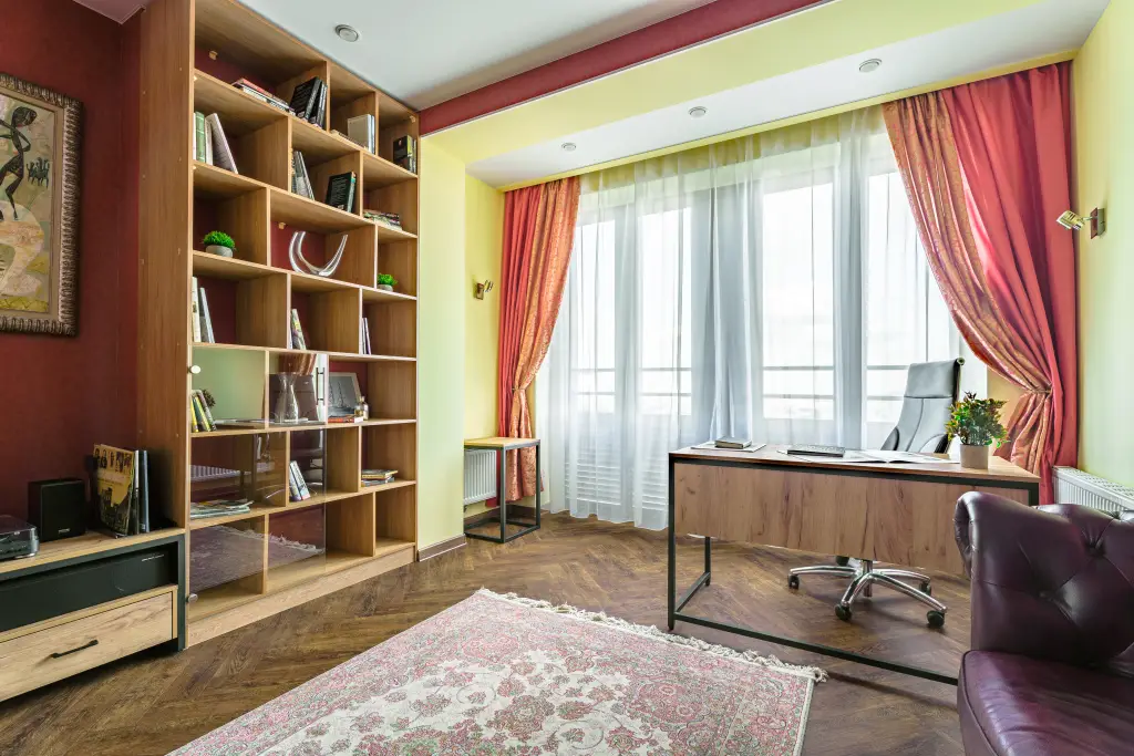 Москва: Квартира Lalapart Vintage House с отдельным рабочим кабинетом в небоскребе