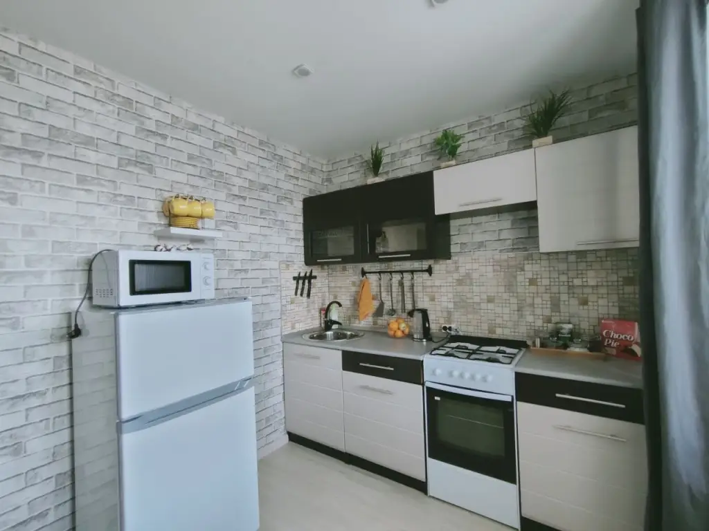 Стерлитамак: Квартира Домашний очаг у Эльвиры Акуловой на улице Лазурная 31