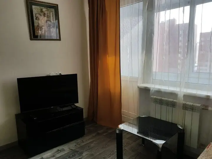 Новый Уренгой: Apartments in Mirny 3/5 microdistrict