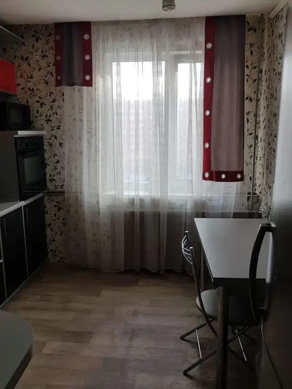 Новый Уренгой: Apartments in Mirny 3/5 microdistrict