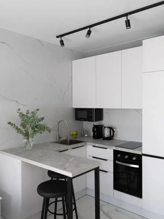 Иркутск: Studio Monochrome Apartments