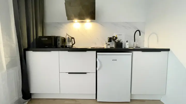 Екатеринбург: Апартаменты Nevotele на Лучистая 8